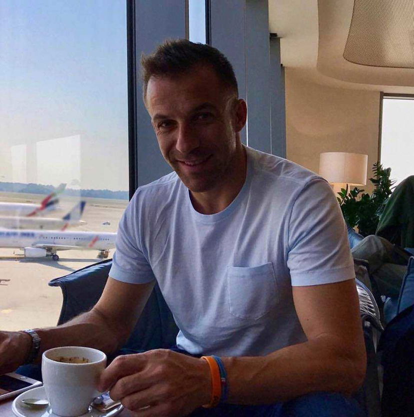 Addio Messi, il saluto di Del Piero: “Per ogni fine c’è un nuovo inizio. In bocca al lupo Leo!” preview