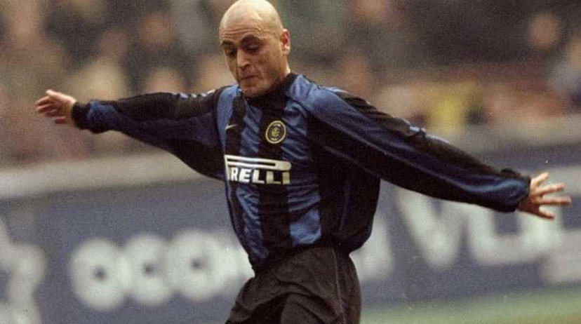 Georgatos: “Dopo un gol lo speaker mi scambiò per Ronaldo. Vieri? Quando ero triste mi portava all’Hollywood” preview