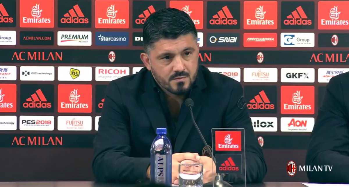 Gattuso: “Cutrone? Si trovi una bella fidanzata, così sta a casa a fare l’amore. Giampaolo? Un professore dal quale ho copiato…” article-post