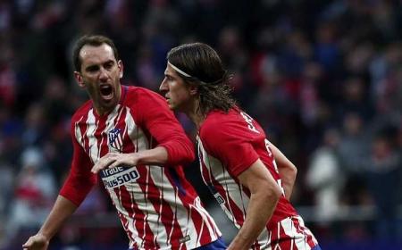 Godin + Filipe Luis zimbio