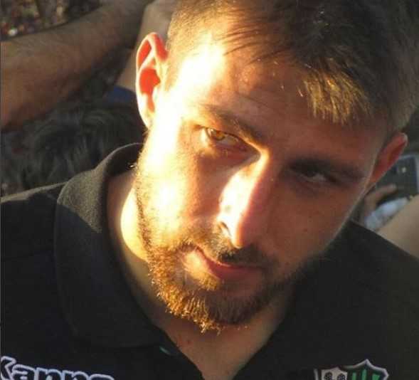 Acerbi, 100 partite di fila senza saltare un minuto: “Dopo la malattia niente rimpianti. Dedico tutto ad Alan, un bambino alla terza ricaduta” preview