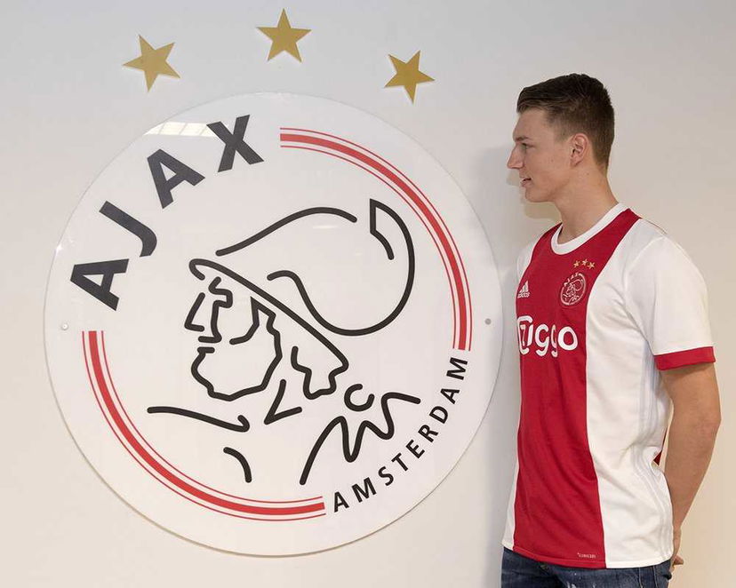 Ufficiale: Ajax, preso Schuurs. Contratto fino al 2022 preview