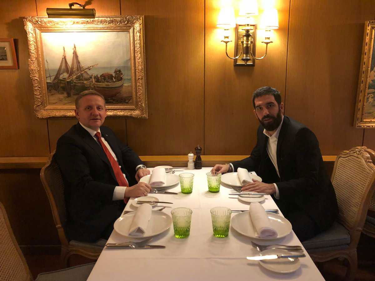 Dalla Turchia: Arda Turan saluta il Barça, c’è l’accordo col Basaksehir article-post