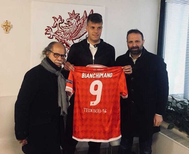 Ora è anche ufficiale: Perugia, ecco Bianchimano. L’attaccante resta in prestito alla Reggina preview