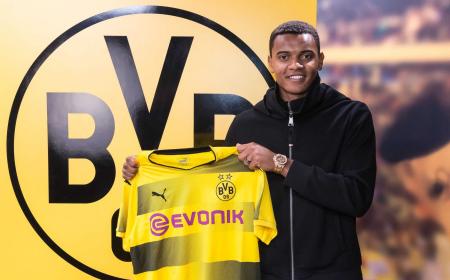 Akanji Twitter Borussia Dortmund