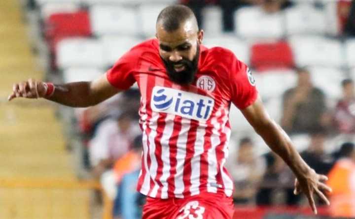 MUSCOLI, TEMPERAMENTO E TANTA VOGLIA DI RISCATTO: SANDRO, UNA DIGA PER DE ZERBI preview