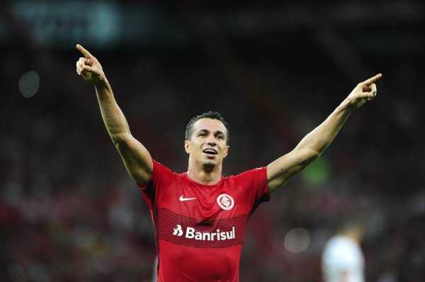 Ufficiale: Santos, prolungato il prestito di Leandro Damiao all’Internacional preview