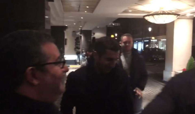 Arsenal: Mkhitaryan è arrivato a Londra con Raiola. Foto e video preview