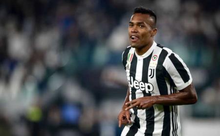Alex Sandro Juventus Foto sumberbola