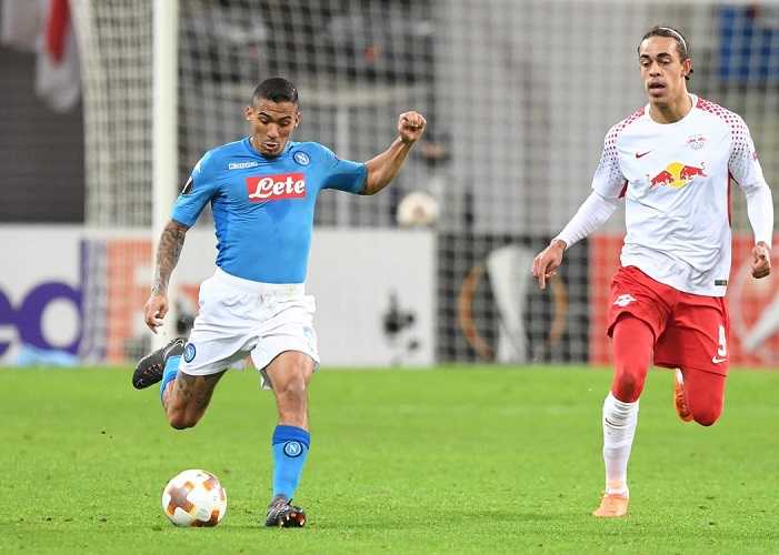 Allan: “Mancano 9 partite per il sogno scudetto, piedi per terra e lavorare. Il rinnovo? Ormai anche i miei figli parlano il napoletano” article-post