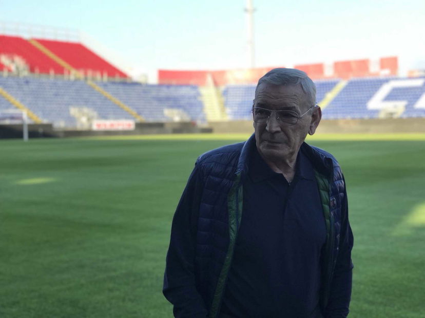 Il bollettino medico su Gigi Riva: “Il paziente è sereno e le sue le condizioni generali sono stabili” preview