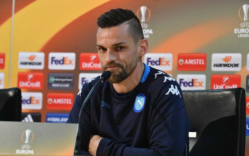 Maggio conferenza Europa League Napoli Twitter