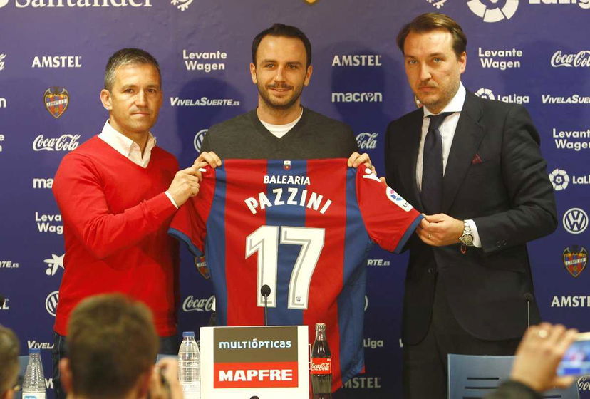Levante, Pazzini si presenta: “Sfida stimolante, porto la mia esperienza. Prima di accettare…” preview