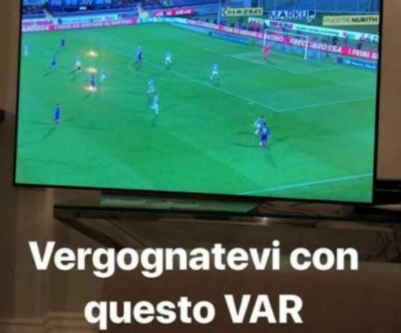 Rigore revocato alla Fiorentina, l’ex Marcos Alonso attacca: “Vergognatevi” preview