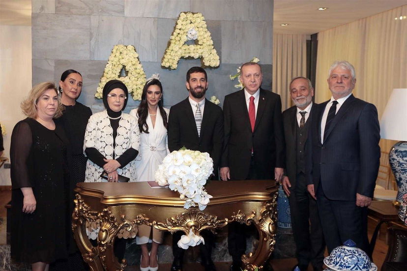 Arda Turan, matrimonio blindato a Istanbul con Erdogan testimone preview