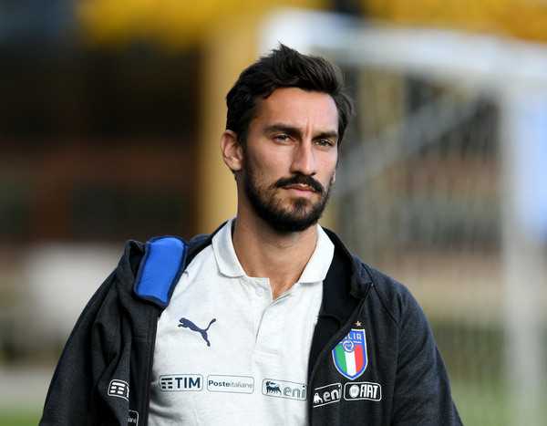 Astori, il discorso di Badelj: “Tu sei luce, il compagno di squadra che tutti vorrebbero. A tua figlia racconteremo…” preview