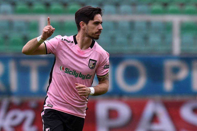 L’indiscrezione: Rispoli aspetta solo il Bologna. Coronado va in ritiro. Ma… preview