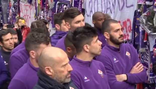 Fiorentina, la squadra omaggia Astori al “Franchi”. Il video preview