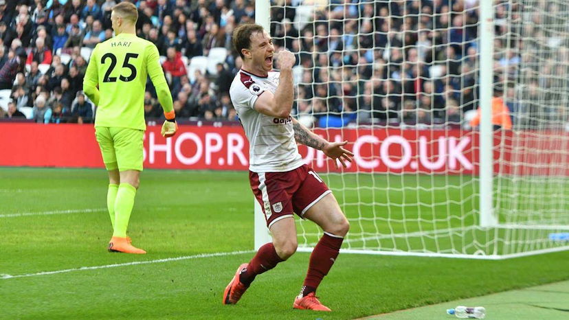 Ufficiale: Burnley, Barnes rinnova fino al 2021 preview