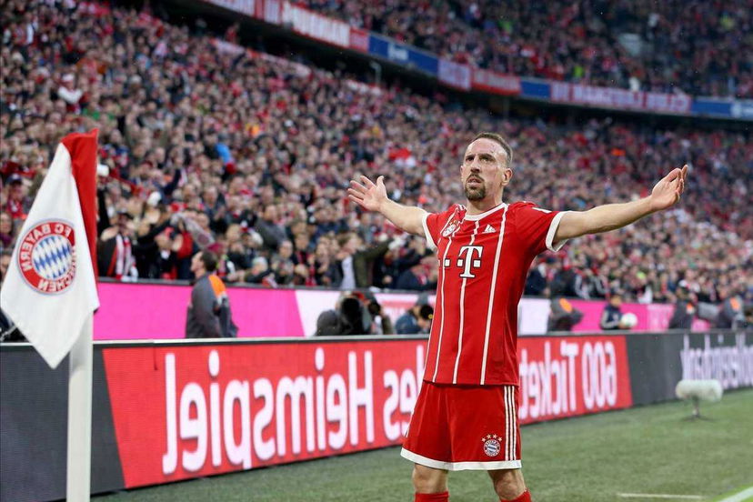 Ribery-Fiorentina, nuovo indizio social: la moglie posta su Instagram un cuore viola preview