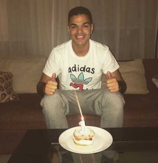 Psg, Ben Arfa festeggia un anno da fuori rosa: “Auguri a me!” preview