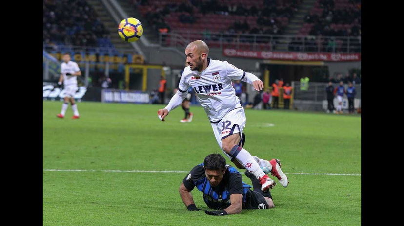 Tegola Crotone: frattura al piede per Benali, il report medico preview