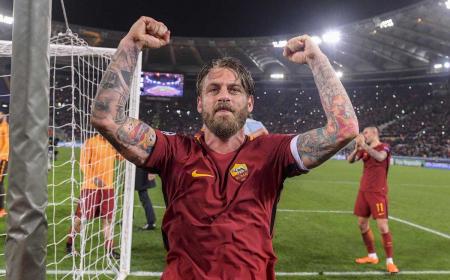 De Rossi vs Barcellona Foto Roma Twitter