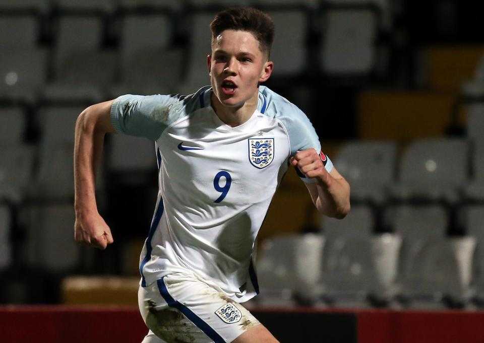 Mirror: Manchester United a un passo dall’attaccante George Hirst. I dettagli article-post