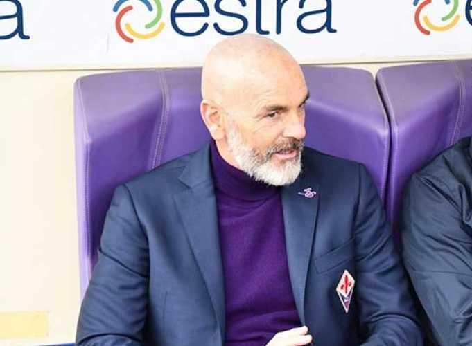 Pioli panchina Fiorentina Twitter