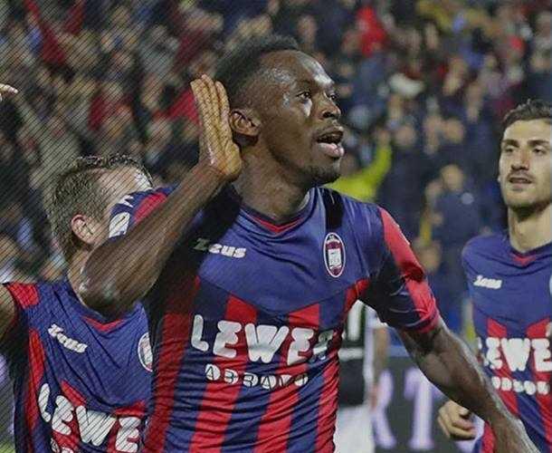 Simy esultanza gol Juve Foto Crotone Facebook