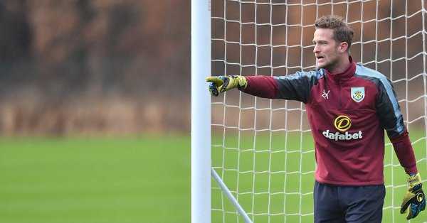 Ufficiale: Burnley, c’è il rinnovo di Lindegaard article-post