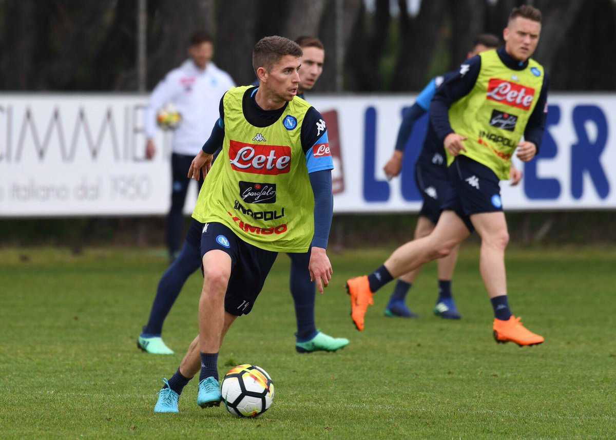 Jorginho, parla l’agente: “In Italia solo il Napoli. Su Sarri e il futuro…” article-post