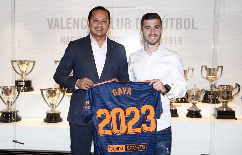 Il Valencia blinda Gayà: ufficiale il rinnovo fino al 2023. Clausola da 100 milioni preview