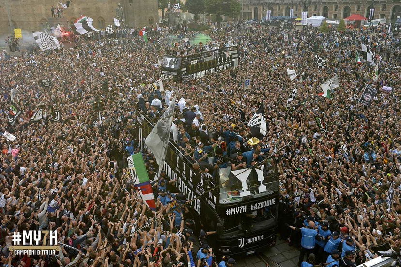 Juve, incidente durante la festa scudetto: 6 feriti. La ricostruzione preview