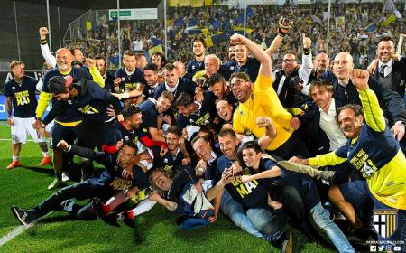 Parma in A Foto Twitter ufficiale