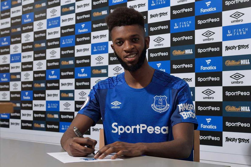 Ufficiale: Everton, blindato fino al 2022 il gioiellino Baningime preview
