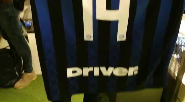 Nainggolan, ecco la maglia preview