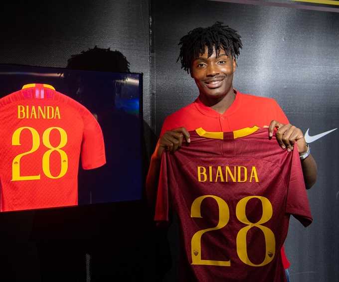 ESPLOSIVITÀ, ELEGANZA E UN MANCINO CHIRURGICO: BIANDA, UN BALUARDO PER LA ROMA article-post