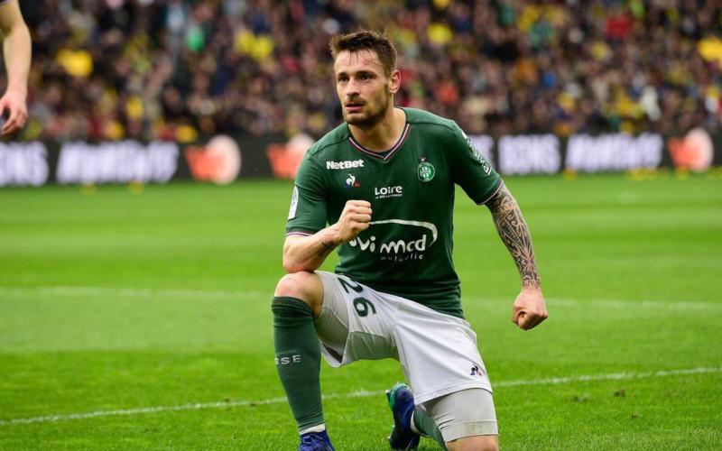 Debuchy Twitter personale