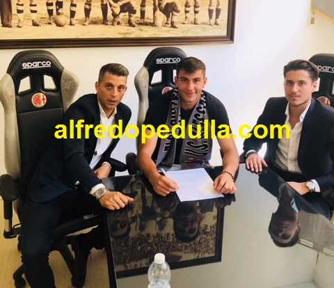 Kleto Gjura-Alessandria: ecco la foto della firma preview