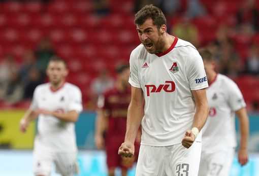 Leicester, dopo l’arrivo di Evans si cerca un altro difensore: piace Kvirkvelia della Lokomotiv Mosca preview