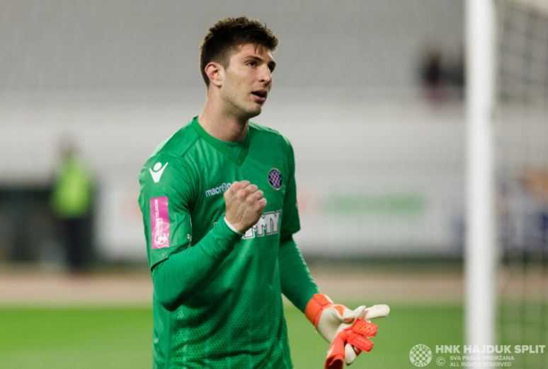 Il portiere Letica alla Spal con oltre un anno di ritardo preview