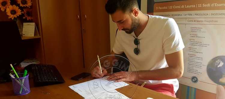 Tutto confermato: Maritato alla Reggina. La foto della firma preview