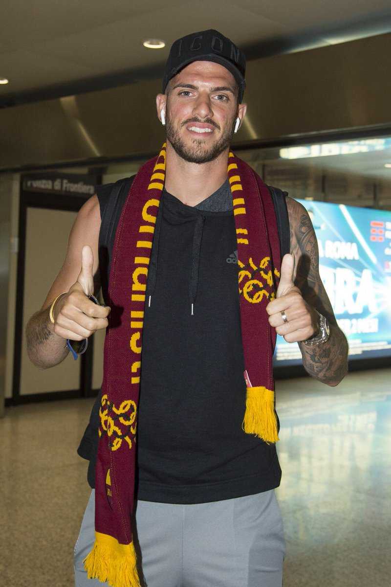 Roma, Santon arrivato a Fiumicino. Le foto preview