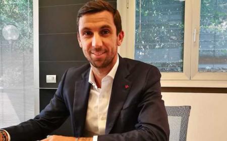 Srna firma Cagliari Twitter
