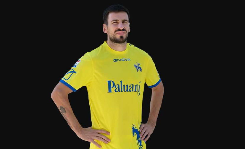 Ora è anche ufficiale: Nenad Tomovic riscattato dal Chievo. Il comunicato preview