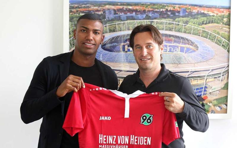 Walace annuncio Hannover 96 Twitter