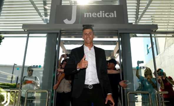 Juventus, Cancelo pronto per le visite mediche: il video preview