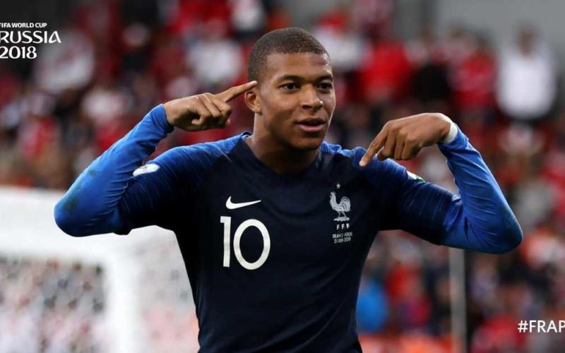 mbappe Twitter FWC