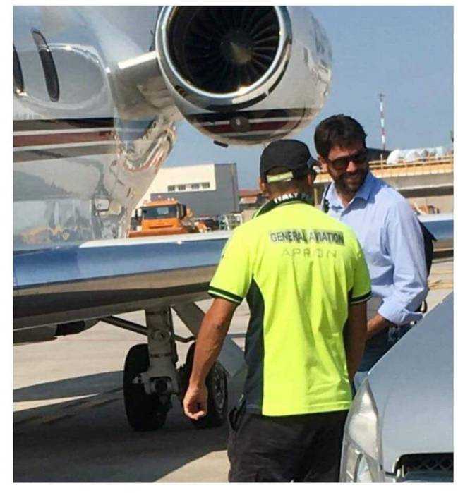 Lo stupore, la meraviglia, la Realtà: Andrea Agnelli va a prendere CR7! preview